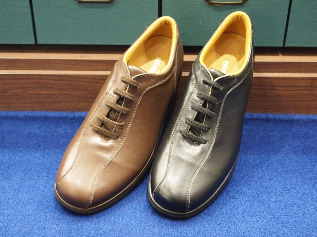 ○ 銀座よしのや GINZA yoshinoya レザー ヒール パンプス 24.5cm ブラック リボン 激カワ 人気モデル 良好 店舗限定人気商品の新色が登場！ | 履きよさは、美しさ。銀座ヨシノヤ